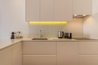 Modern 3BR, terrace, AC/heating & self check-in - Lisbon - 1