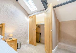 Stable Cottage - Pembroke - 1