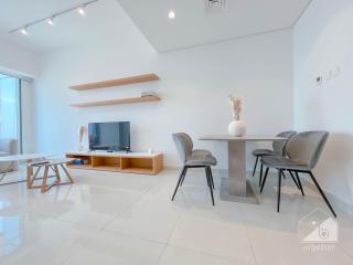 Luxury 1B with balcony in Blue Wave Tower Dubai - Dubai - 9