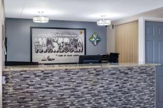 Super 8 by Wyndham Owatonna - Owatonna - 6