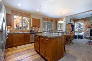 6533 Settlers Creek townhouse - 2