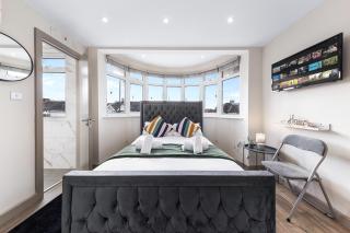 Serviced Ensuite Modern Studio - Sleeps 2 - Near Wembley Stadium - Good Transport Link to Central London - Harrow HA3 - Hatch End - 4