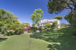 Extravagant Vale Do Lobo Villa 5 Bedrooms Villa Bispo Deluxe Great Pool Area Short Drive To Centre - 4