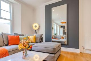 FREE PARKING SPACE 1 CAR I Brighton Beach I Two Bedroom I Sleep 6 Guests I Super Central Location - Brighton & Hove - 2