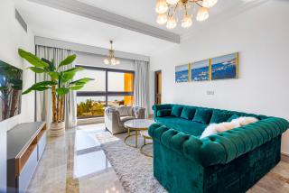 Fairmont North 2BR Full Sea View - Dubai - 9