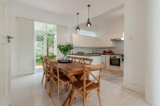Light & stylish Seapoint home with endless views - Città del Capo - 4