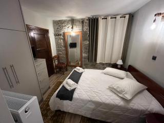 Kostaki's Stonehouse 2 - Agnanta - 1