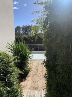 Villa contemporaine, jardin méditerranéen et piscine privée - 1