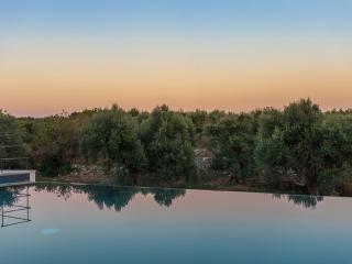 Trullo in Cisternino with Infinity Pool - 0