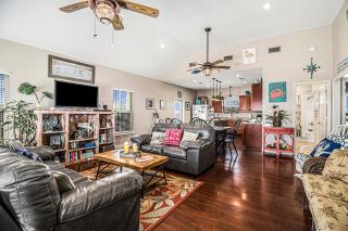 Eastview Oasis - Crystal Beach - 9