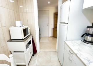 1 Bedroom Apartment Second Line Beach- Parque Marbella Building - Marbella - 3