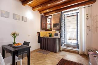 GuestHost - GuestHost - Giusino Experience in Palermo's Heart - 0