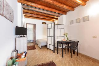 GuestHost - GuestHost - Giusino Experience in Palermo's Heart - 9