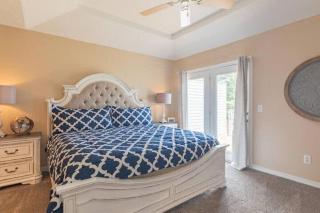 New Listing Luxury Villa - 4