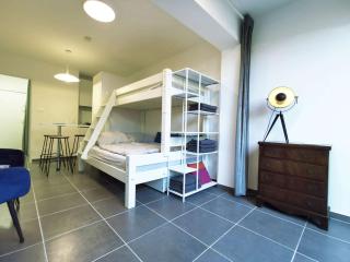 Jardin, terrasse, climatisation, à 5 minutes à pied des plages, commerces et animations - Saint-Mandrier-sur-Mer - 4