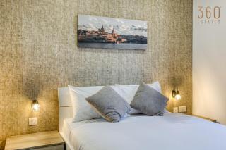 Authentic & Spacious 3BR home with Private Terrace by 360 Estates - 6