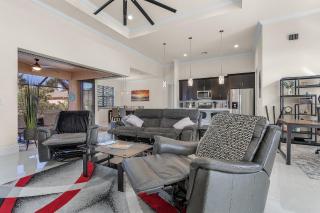 Great Location, Close to Golf, Heated Pool - Villa Greenside Getaway - Roelens - 3