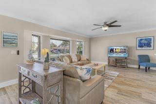 Gulf Access, Kayak, Paddle Board, Heated Saltwater Pool and Dolphins! - Villa Delfin- Roelens - Cape Coral - 5