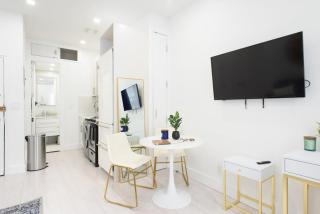 62-3A NEW Prime UES W D in unit Walk 2 C park - New York - 3
