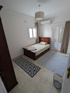 Tranquil Heliopolis Hideaway - 9