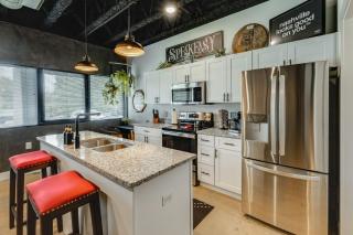 NEW Studio with 2 Beds 7 mins to Broadway - 2