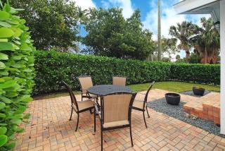 Modern 3BR, Pet-Friendly, WiFi, Washer & Dryer - West Palm Beach - 3