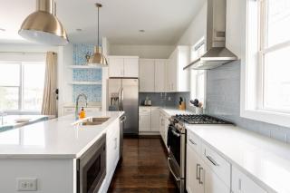 3 Lux Homes Huge Rooftop 2mi to Broadway Sleeps 36 - Nashville - 1