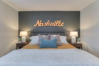 Walk to Broadway Riverfront Condo with Pool - Nashville - 8