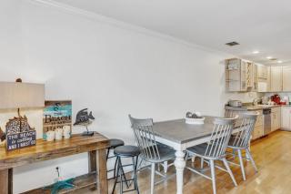 Walk 2 Beach Golf Dining & More -Sleeps 12 - 2
