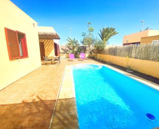 Villa Marlau con piscina privada - La Oliva - 0