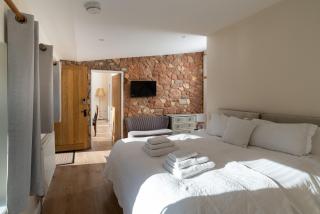 East Wing - Bristol - 4