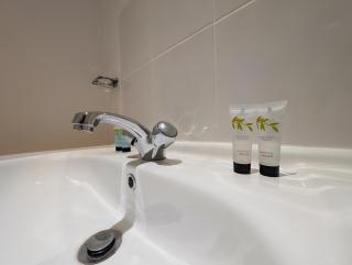 Bay & Harbour Holiday Apartments & rooms only - Weston-super-Mare - 5