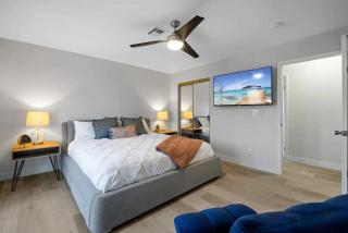 1 Story, 3 BR Home w Hot tub, Pool Grill, Firepit - Las Vegas - 2