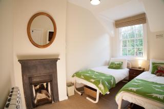 Fort Victoria Cottages - Sea View Cottage - 5