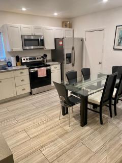 Updated Modern House with Cozy Feel - Fort Lauderdale - 7