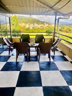 URBAN STAYO Jacuzzi - Lonavala - 3