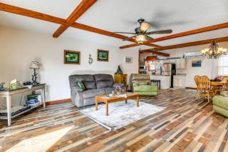 Riverfront Peru Cabin about 2 Mi to Lake Champlain! - Peru - 6