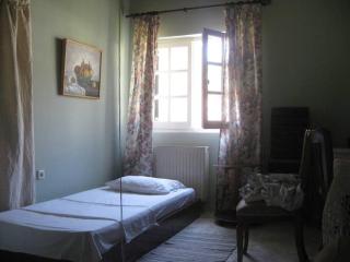 Old cottage in Town - Alepou - 5