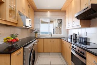 Uvongo Breeze 9 - Uvongo Beach - 2