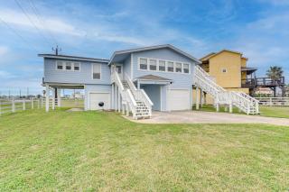 Modern Freeport Home with Views Walk to Beach! - Freeport - 8