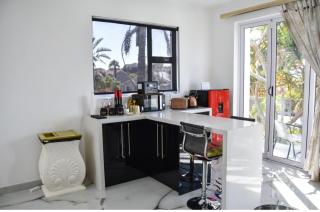 Posh Spot Gold Unit beautiful Beach View Apartment Sleeps 2 - Gqeberha - 0