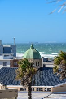 Posh Spot Gold Unit beautiful Beach View Apartment Sleeps 2 - Gqeberha - 8