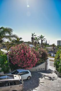 Posh Spot Gold Unit beautiful Beach View Apartment Sleeps 2 - Gqeberha - 3