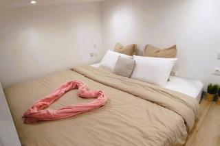 3 studios autour d'un patio commun - 8