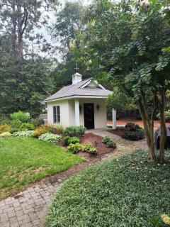 Center of Historical Village, Golf Cart Available, Sleep up to 10 - Pinehurst - 6