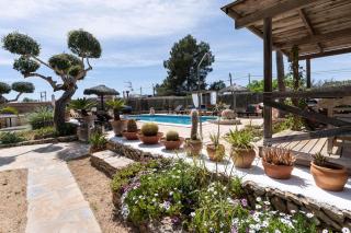 Casa con piscina, jardín y juegos exteriores - Montecristo - 9