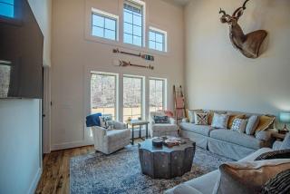 Harmony Cove Lakehouse: 3 Bed/3 Bath - Eclectic - 5