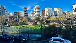 LE BORD DE LA LOIRE - chambre avec salle de bains commune - 9