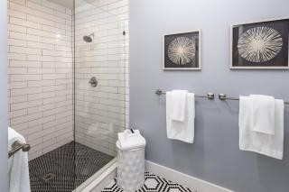 Saragossa Sunshine Unit B - 1