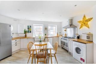 Large historic family home nr Longleat and Bath - 6